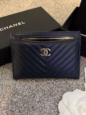 CHANEL Navy Quilted Chevron Card Holder with Silver CC